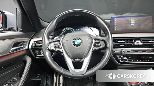 BMW 5 Series (G30) 2018 Серый из Кореи, фото 3