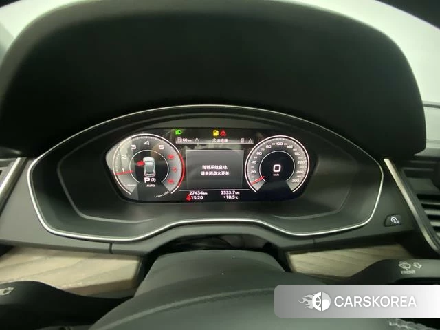 Audi Q5L 2022 Черный из Китая, фото 3