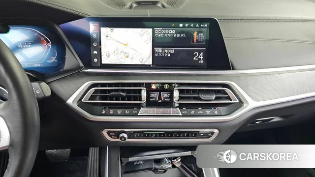 BMW X7 (G07) 2022 Белый из Кореи, фото 3