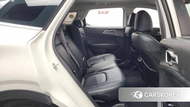 Kia Sportage 5th Generation 2023 Белый из Кореи, фото 3