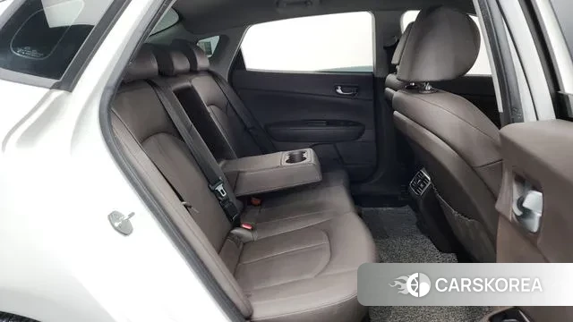 Kia The New K5 Hybrid 2nd generation 2018 Белый из Кореи, фото 3