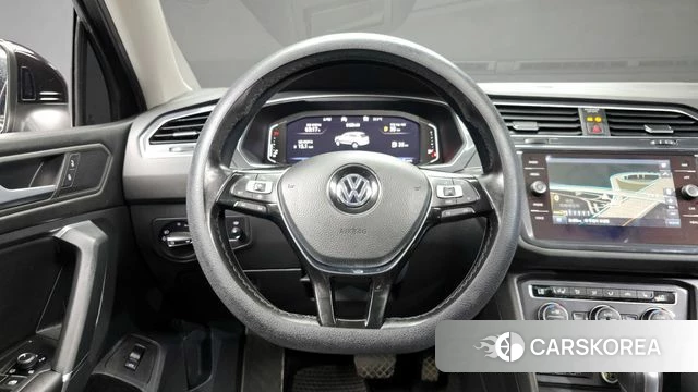 Volkswagen Tiguan Allspace 2020 Черный из Кореи, фото 3