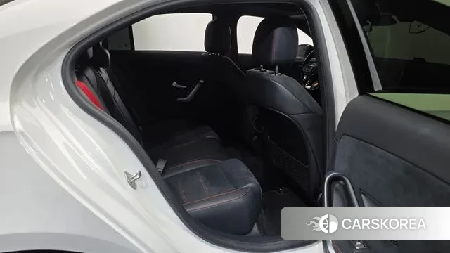 Mercedes-Benz A-Class W177 2023 Белый из Кореи, фото 3