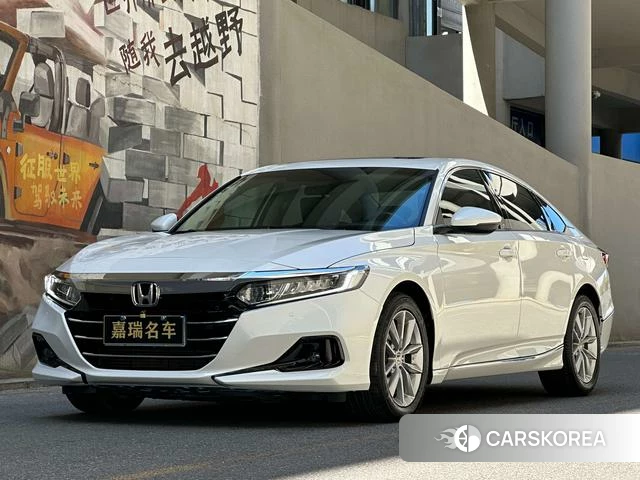 Honda Accord 2022 Белый из Китая, фото 3