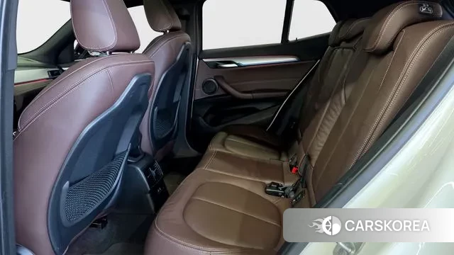 BMW X2 (F39) 2023 Белый из Кореи, фото 3