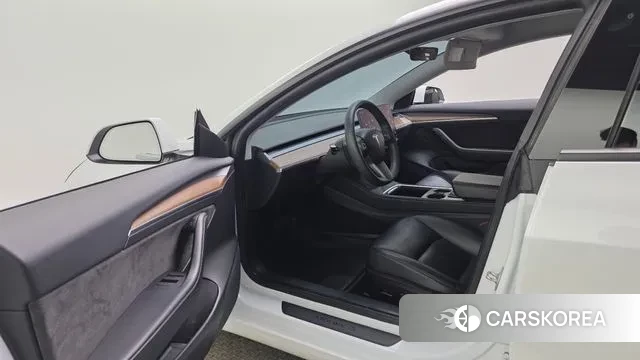 Tesla Model 3 2021 Белый из Кореи, фото 3