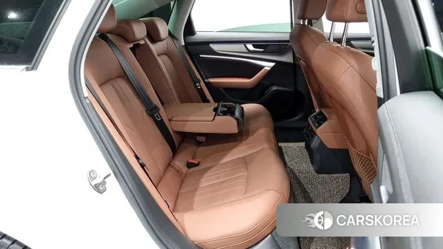 Audi A6 (C8) 2023 Белый из Кореи, фото 3