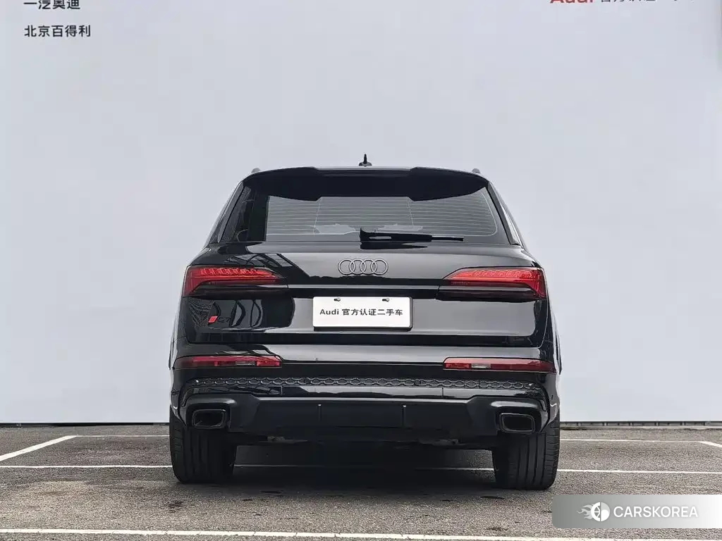 Audi Q7 2026 Черный из Китая, фото 3