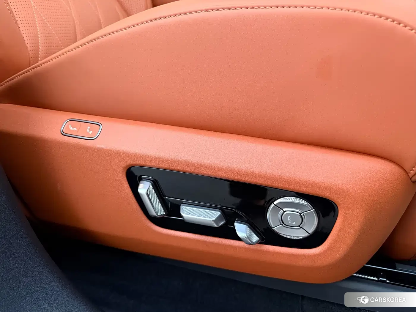Volkswagen ID.ERA 9X 2026 Champagne/brown из Китая, фото 3