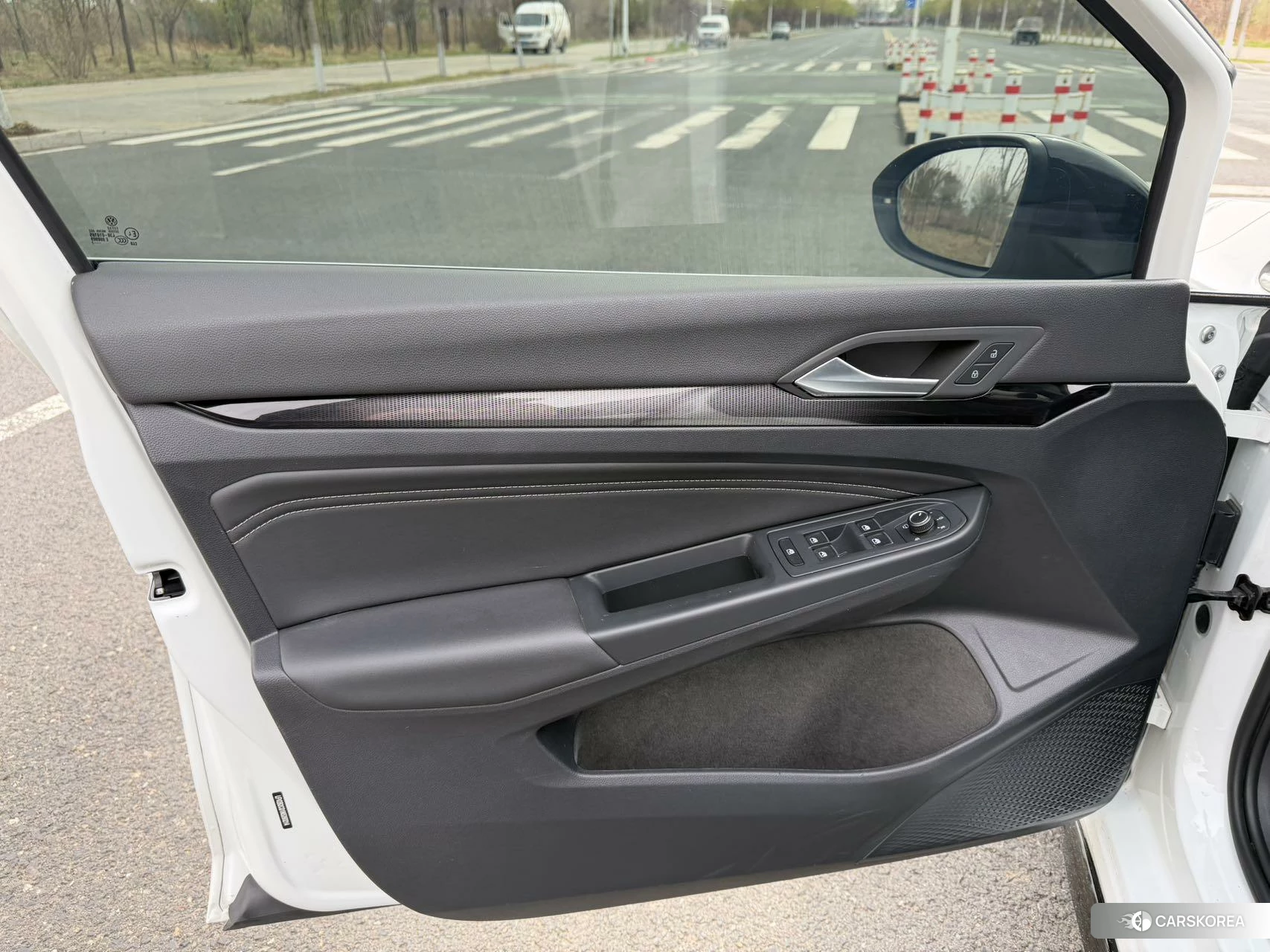 Volkswagen Golf 2020 Белый из Китая, фото 3