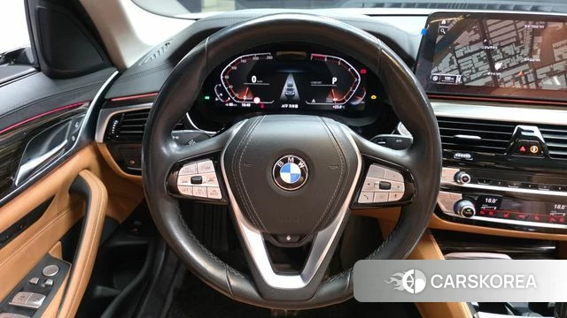BMW 5 Series (G30) 2021 Белый из Кореи, фото 3
