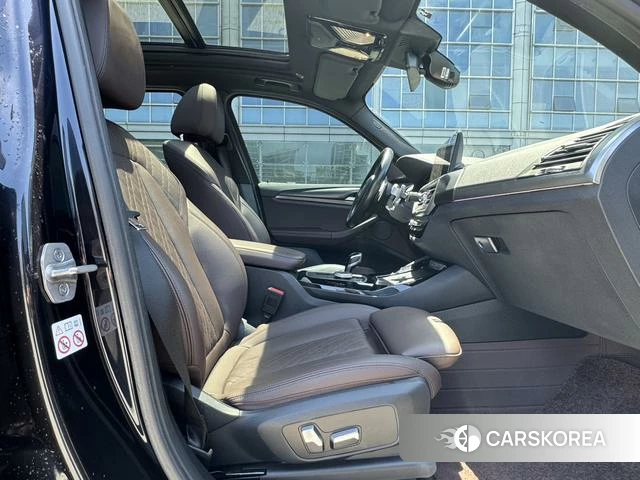 BMW X3 2021 Черный из Китая, фото 3