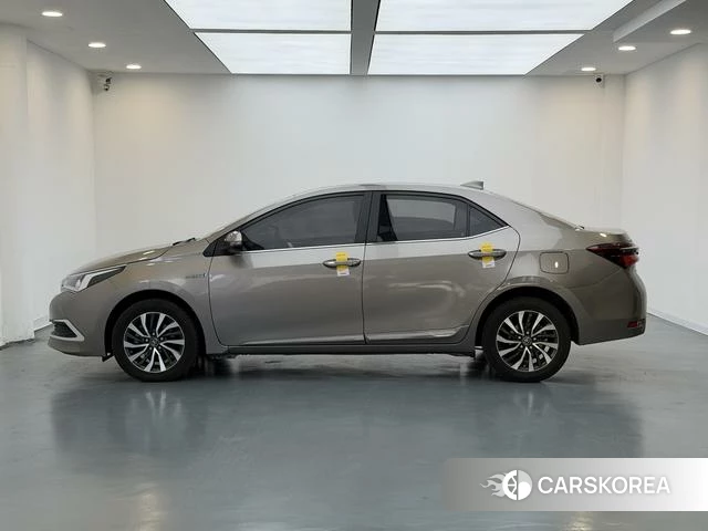 Toyota Corolla 2019 Серебристо-серый из Китая, фото 3