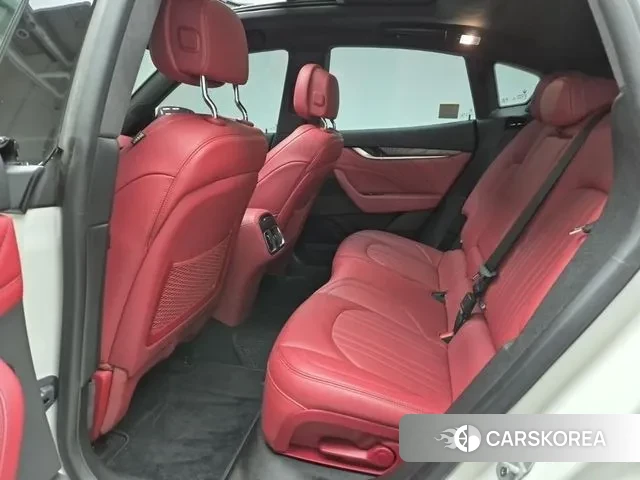 Maserati Levante 2022 Белый из Кореи, фото 3