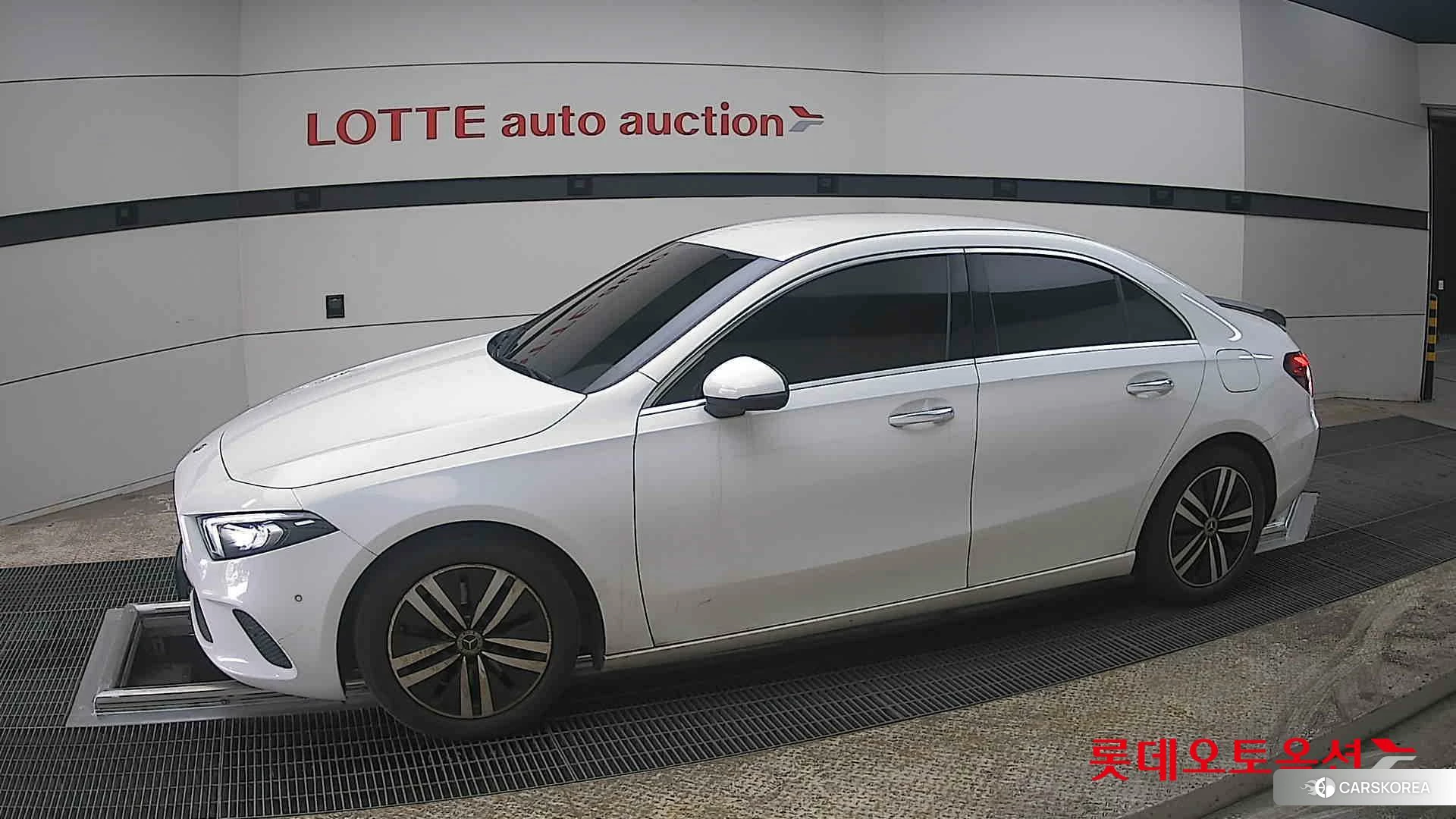 Mercedes-Benz Mercedes-Benz A220 Sedan 2021 Белый из Кореи, фото 3