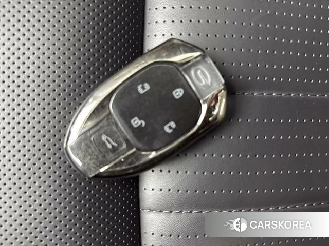 GAC Trumpchi Trumpchi E9 PHEV 2023 Черный из Китая, фото 3