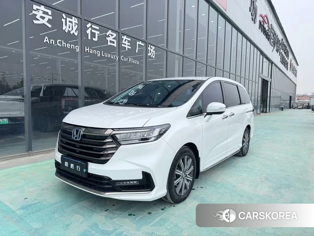 Honda Odyssey 2023 Белый из Китая, фото 3