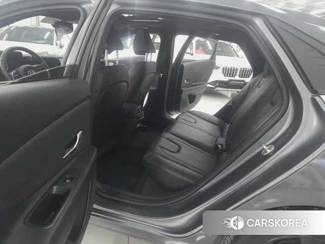 Hyundai Elantra 2022 Темно-серый из Китая, фото 3
