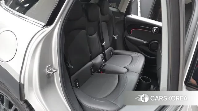 Mini Cooper 2023 Серебряный из Кореи, фото 3