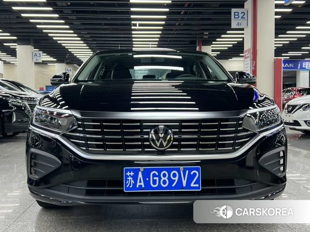 Volkswagen Passat 2025 Черный из Китая, фото 3
