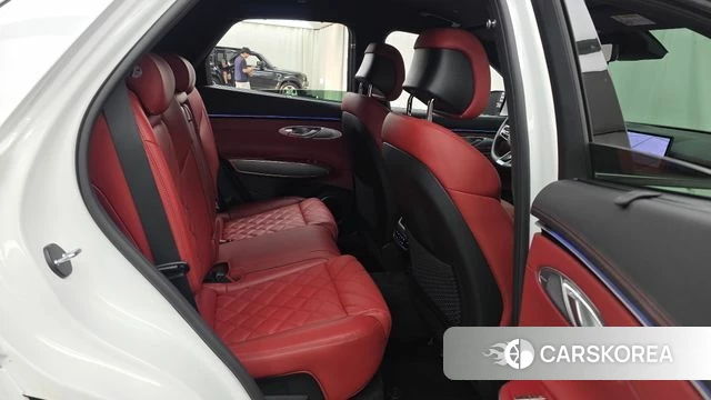 Genesis GV70 2024 Белый из Кореи, фото 3