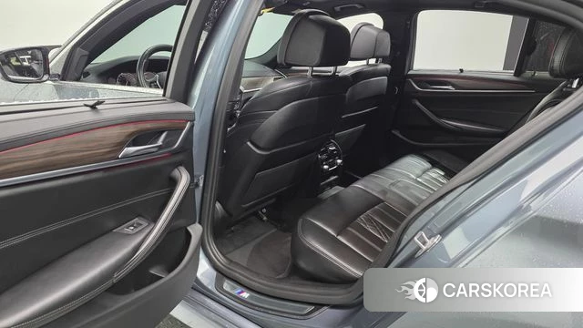 BMW 5 Series (G30) 2018 Серый из Кореи, фото 3