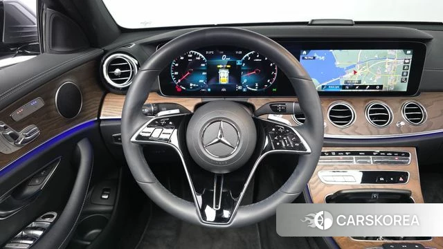 Mercedes-Benz E-Class W213 2022 Серый из Кореи, фото 3