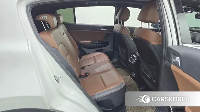 Kia Sportage The Bold 2018 Белый из Кореи, фото 3