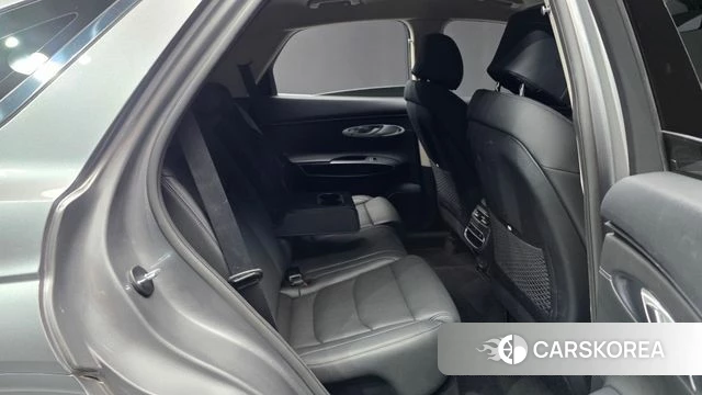 Genesis GV70 2021 Серебристо-серый из Кореи, фото 3