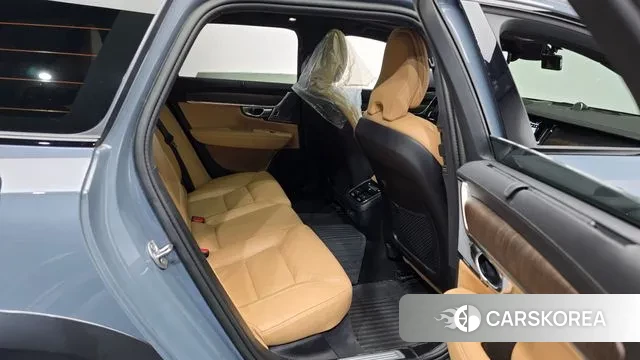 Volvo V90 Cross-Country 2023 Серый из Кореи, фото 3