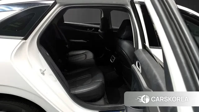 Kia The New K5 3rd generation 2024 Белый из Кореи, фото 3