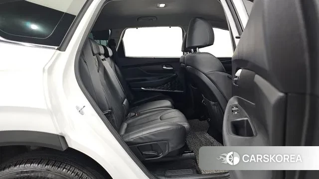 Hyundai The New Santa Fe 2023 Белый из Кореи, фото 3