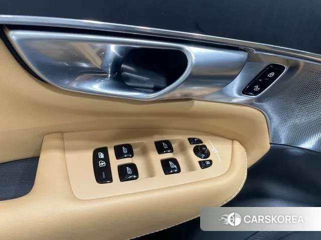 Volvo XC90 second Generation 2024 Черный из Кореи, фото 3