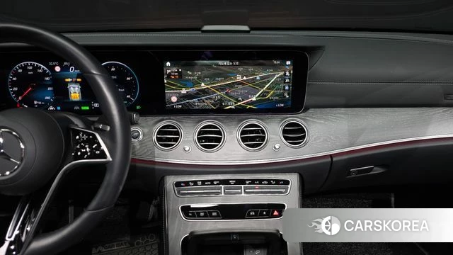 Mercedes-Benz E-Class W213 2022 Белый из Кореи, фото 3