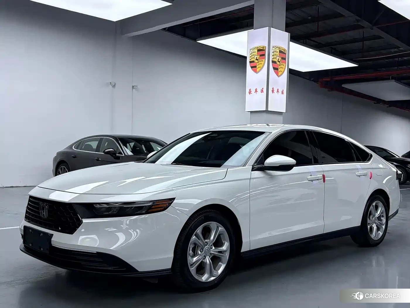 Honda Accord 2023 Белый из Китая, фото 3