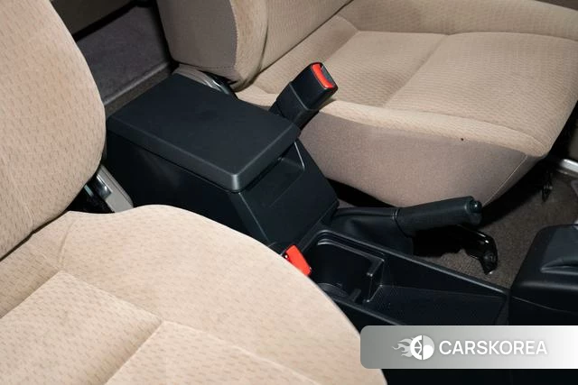 Toyota Land Cruiser 70 Series 2024 Белый из Китая, фото 3