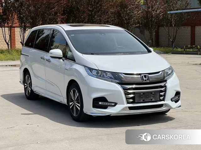 Honda Odyssey 2021 Белый из Китая, фото 3