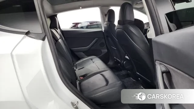 Tesla Model Y 2021 Белый из Кореи, фото 3