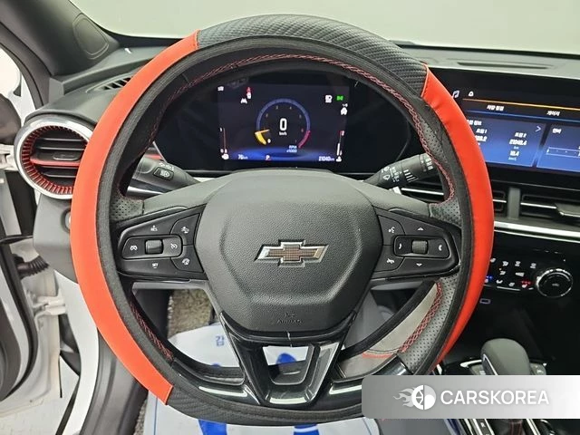 Chevrolet (GM Daewoo) Trax Crossover 2023 Белый из Кореи, фото 3