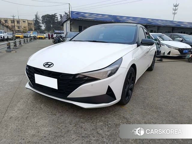 Hyundai Elantra 2022 Белый из Китая, фото 3
