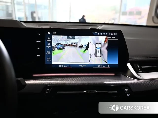 BMW iX1 (U11) 2023 Белый из Кореи, фото 3