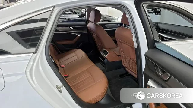 Audi A6 (C8) 2020 Белый из Кореи, фото 3