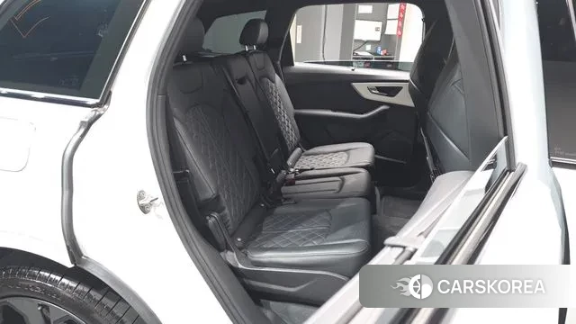 Audi Q7 (4M) 2025 Белый из Кореи, фото 3