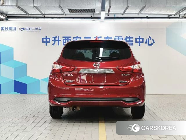 Nissan TIIDA 2021 Красный из Китая, фото 3