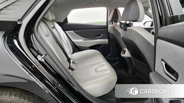 Hyundai Avante (CN7) 2022 Черный из Кореи, фото 3