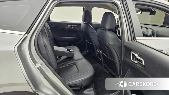 Kia Sportage 5th Generation 2024 Серебряный из Кореи, фото 3