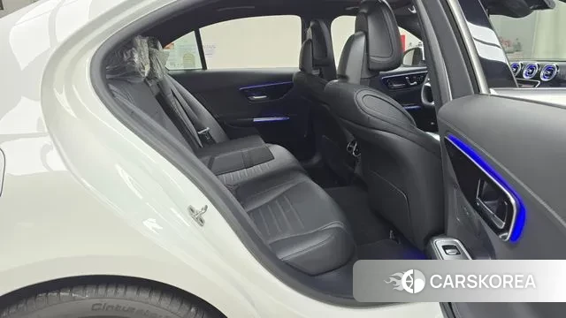 Mercedes-Benz C-Class W206 2025 Белый из Кореи, фото 3