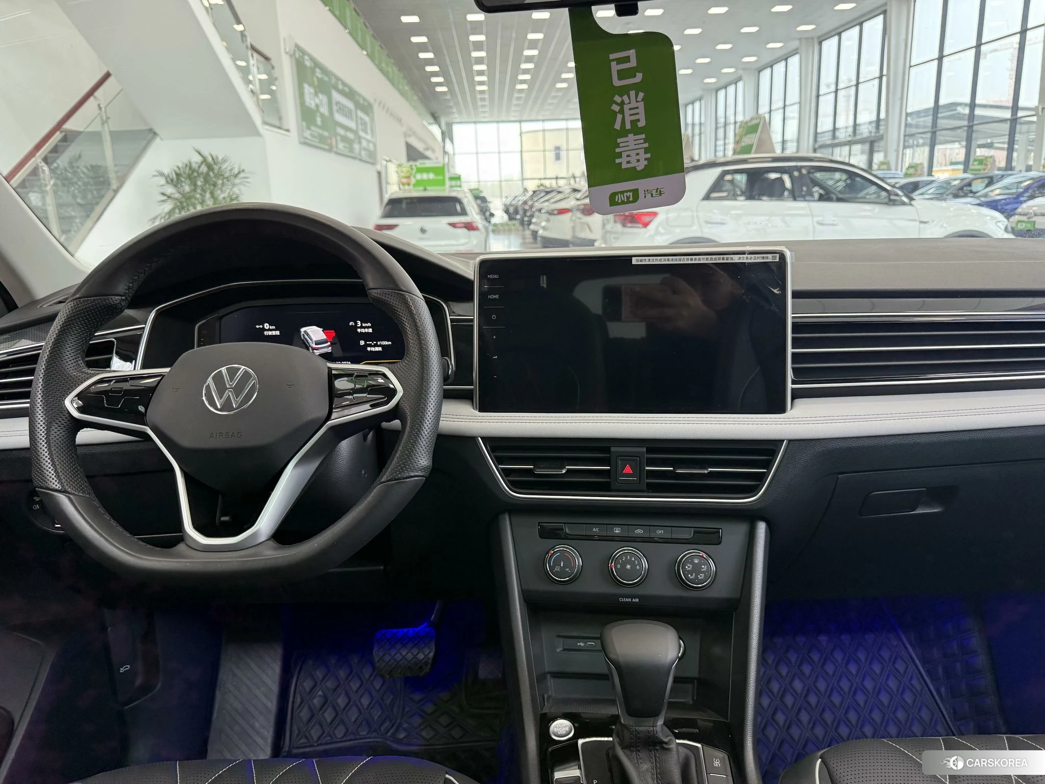Volkswagen Tiguan L 2022 Серебристо-серый из Китая, фото 3
