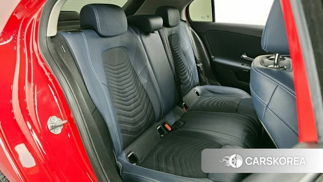 Mercedes-Benz A-Class W177 2019 Красный из Кореи, фото 3