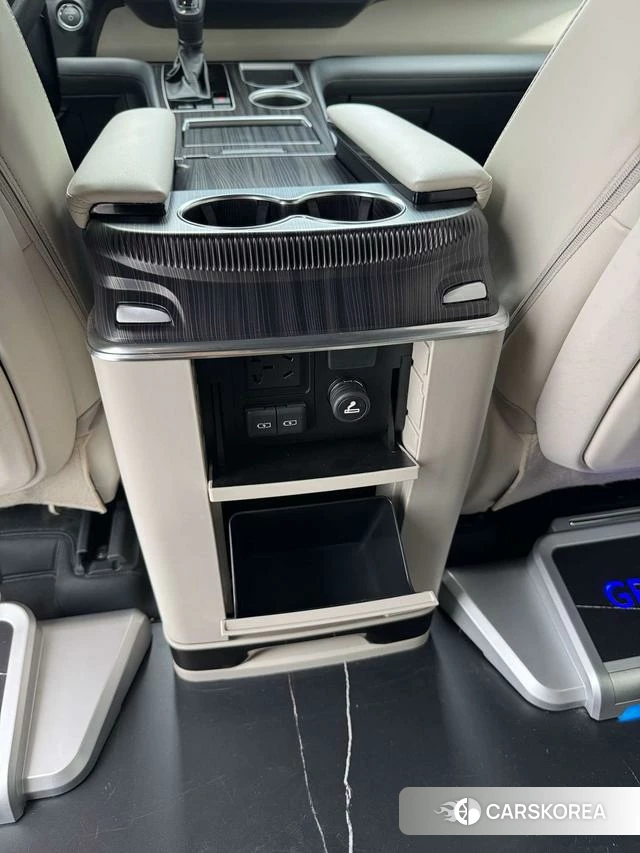 Toyota Grevia 2025 Белый из Китая, фото 3